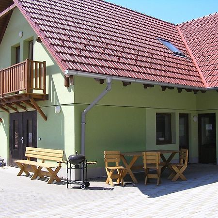 Penzion U Tomasu Wschechowitz Exterior foto